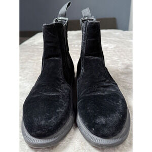 Dr. Martens Flora Black Velvet Chelsea Slip On Boots Womens Size 6 Fairy Goth